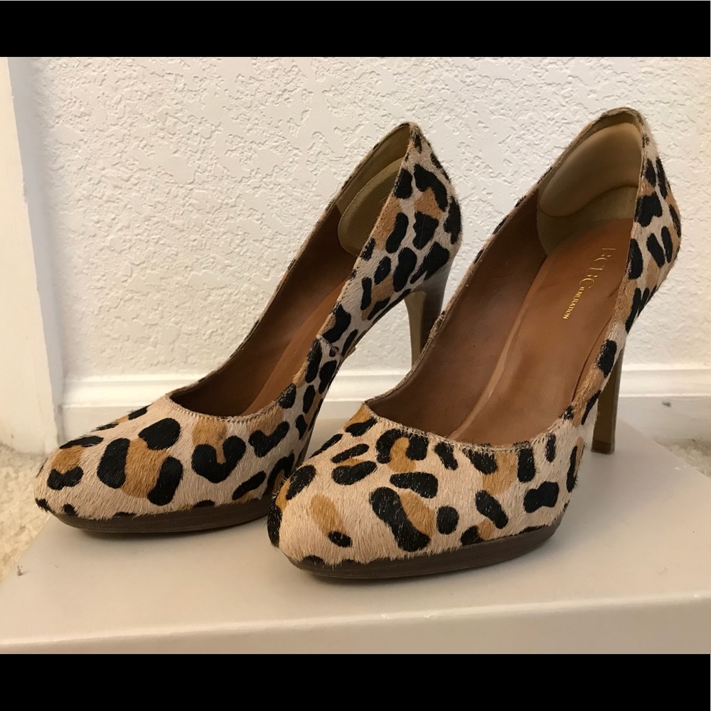 BCBG Leopard Print Heels - size 7.5!